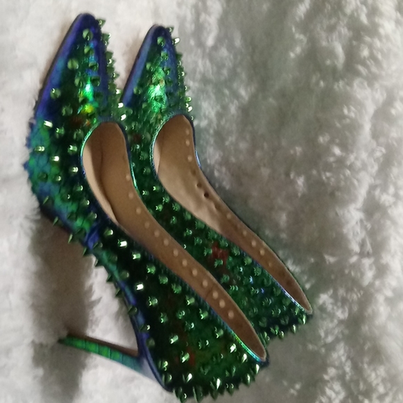 🪀SCARLET🪀 Metallic Hologram Rivet Hologram Stiletto Slip On Green Heels - Picture 6 of 9